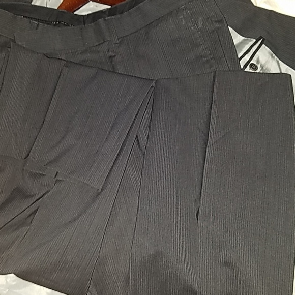 Hugo Boss suit, blazer with pants 46R black - Picture 7 of 8